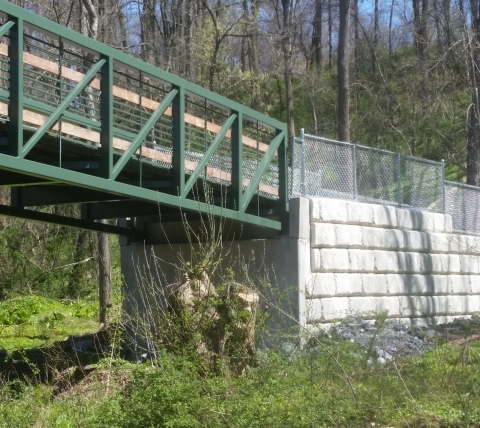 schuylkill river west trail bridge