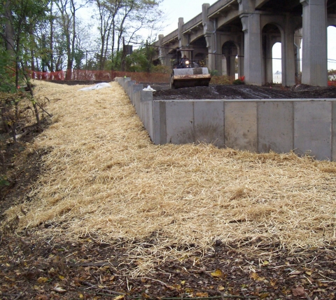 retaining wall at columbia river park